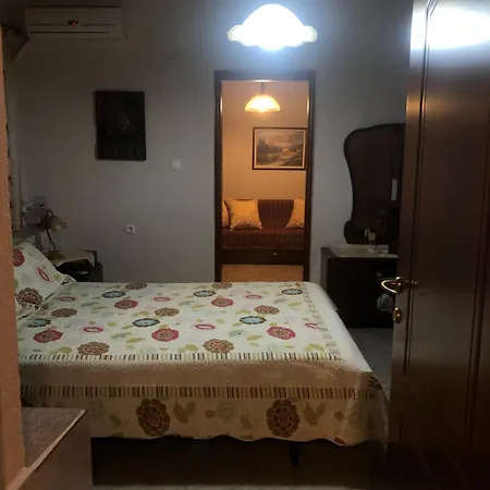 Takis & Mary's Beach House Skala Kallirakhis