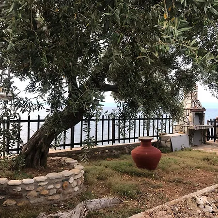 Holiday home Takis & Mary's Beach House *