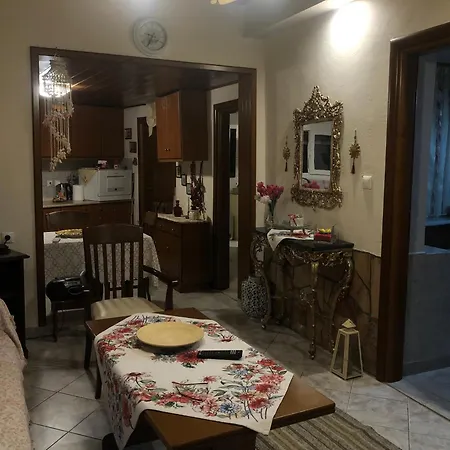 Takis & Mary's Beach House * Skala Kallirakhis